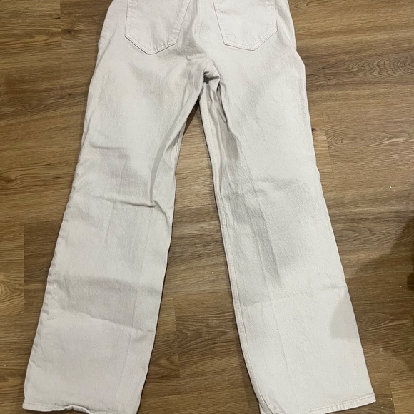 Abercrombie 90s Relaxed Jean White jeans - Picture 3 of 4
